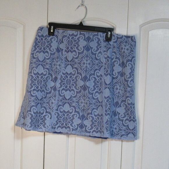 New York & Company Blue Lace Short Skirt - Picture 2 of 4